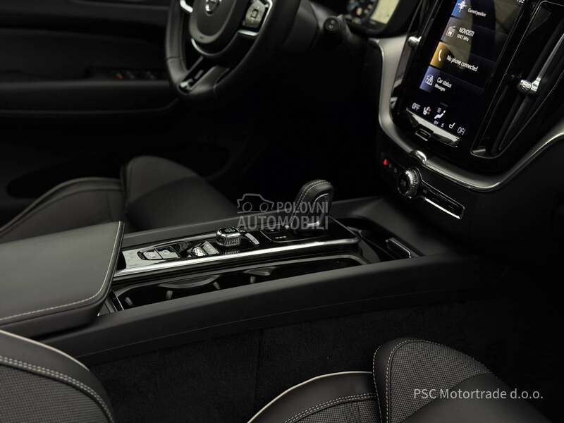 Volvo XC60 R-Design/Pano/ACC