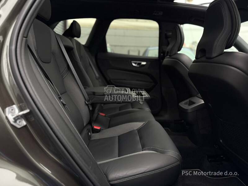 Volvo XC60 R-Design/Pano/ACC