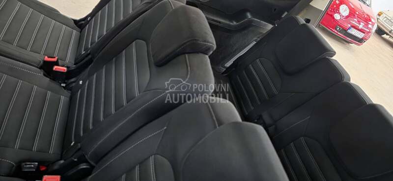 Ford Galaxy Titanium