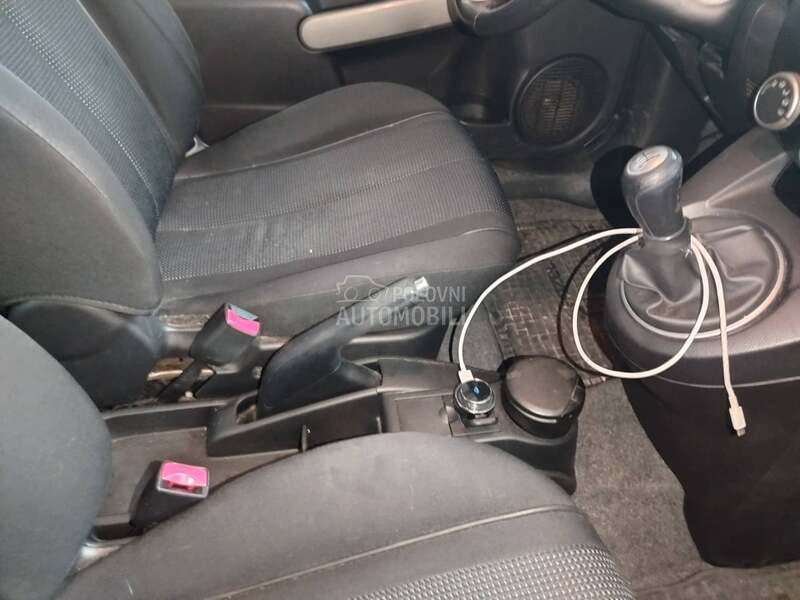 Mazda 2 1.5