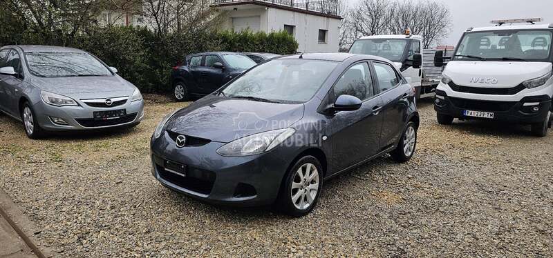 Mazda 2 CH
