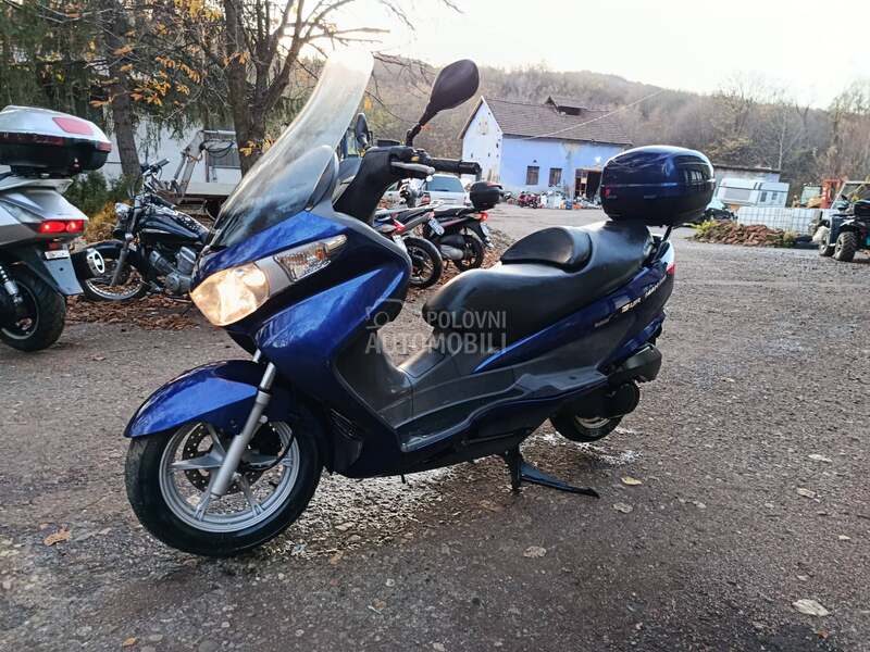 Suzuki Burgman 200
