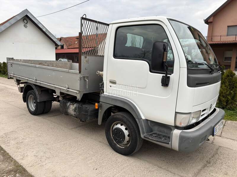 Nissan CABSTAR