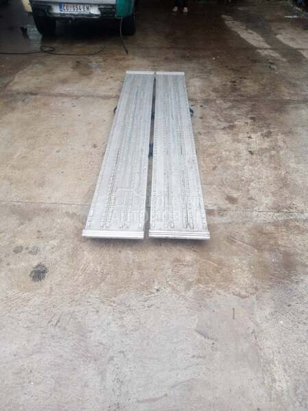 navozi za radne mašine