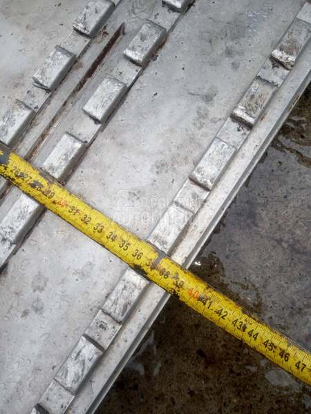 navozi za radne mašine