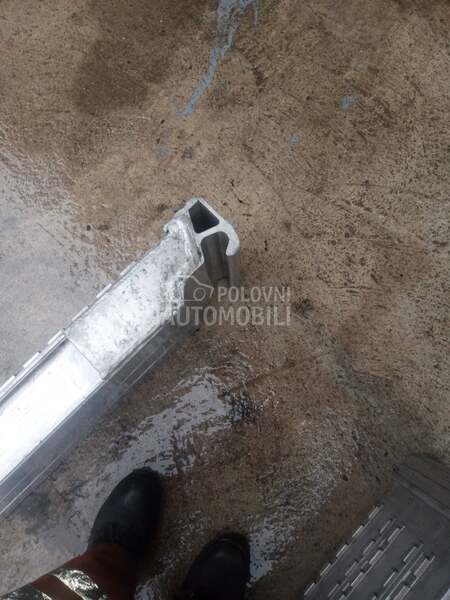 navozi za radne mašine