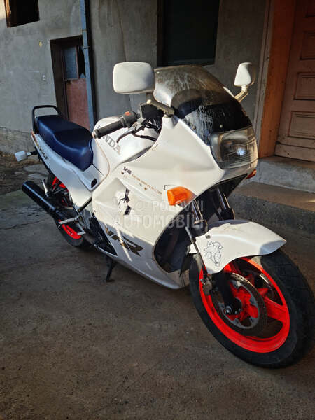 Honda VFR 750