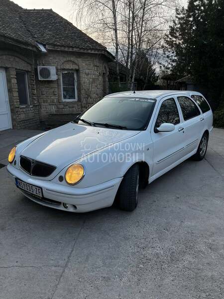Lancia Lybra 