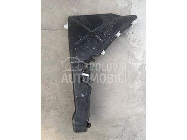 Boca za tecnost brisaca za Audi A8 od 2017. do 2024. god.