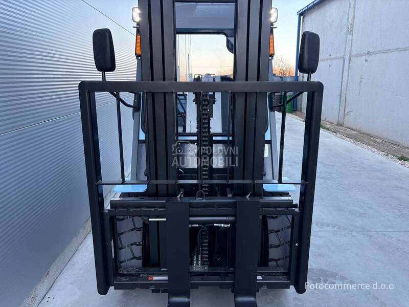 TEU FLB30 Lithium FSV KABINA