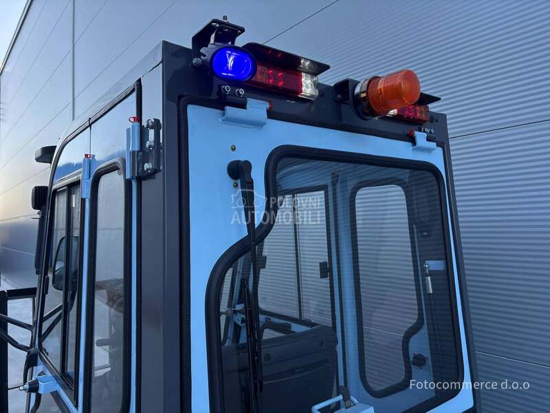 TEU FLB30 Lithium FSV KABINA