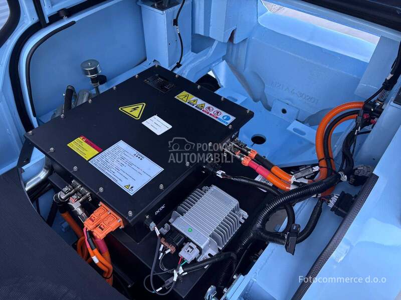 TEU FLB25 Lithium FSV KABINA