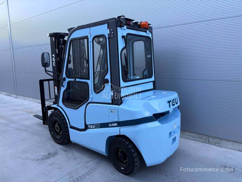 TEU FLB25 Lithium FSV KABINA
