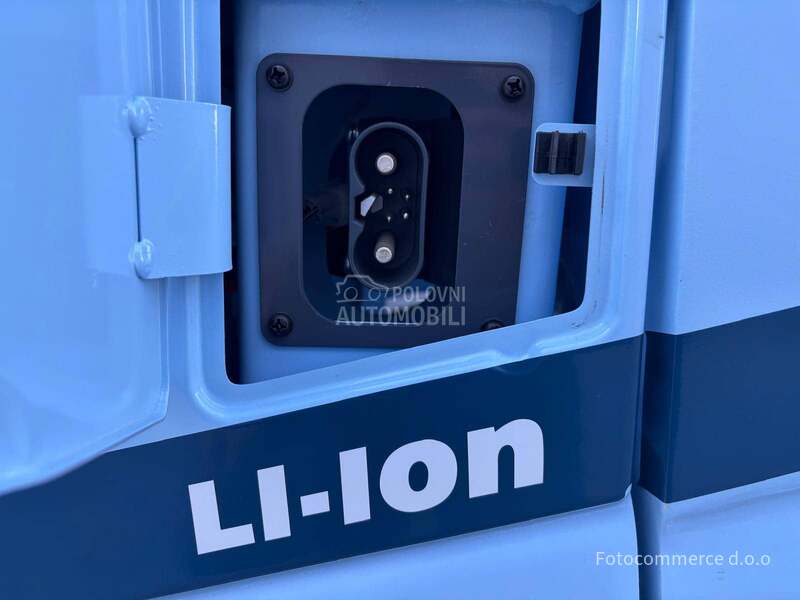 TEU FLB25 Lithium FSV KABINA