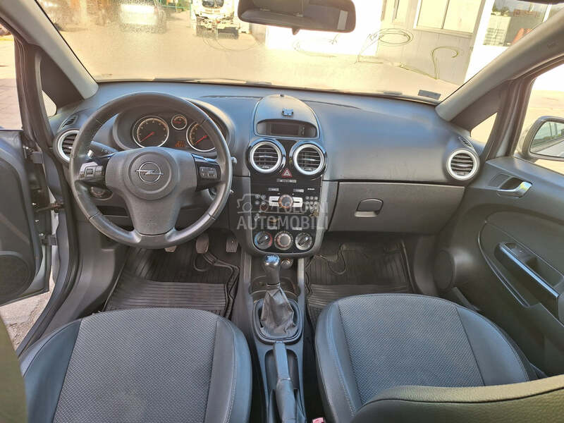Opel Corsa D 