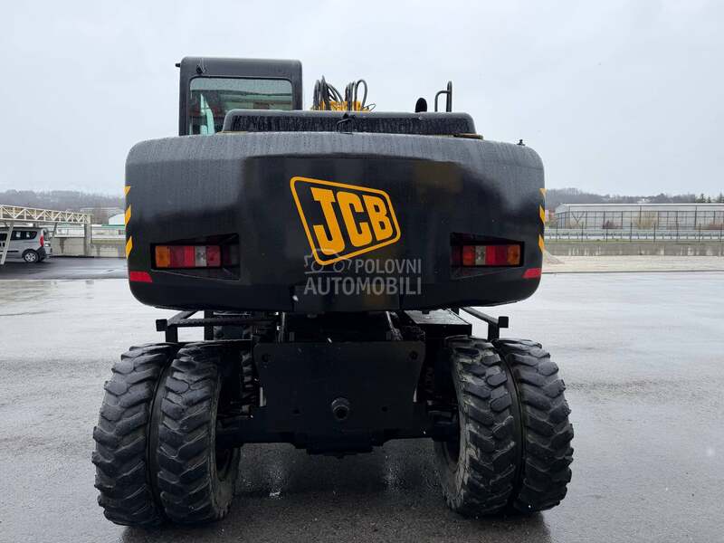 JCB JS 145W