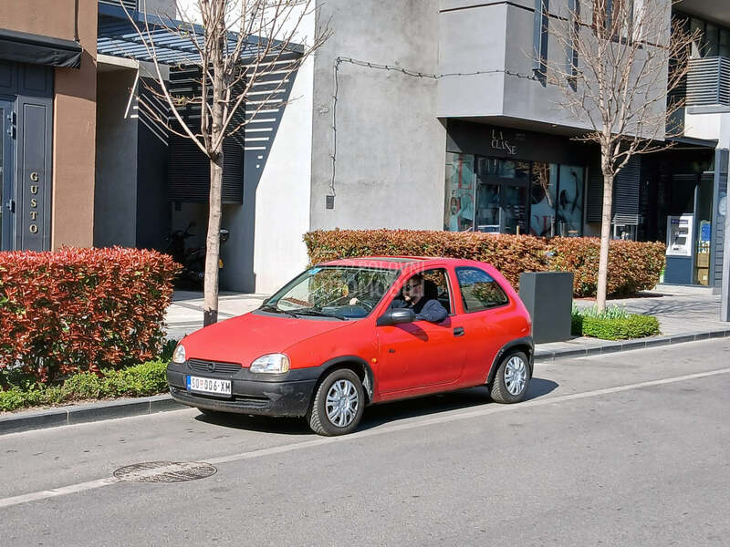 Opel Corsa B 