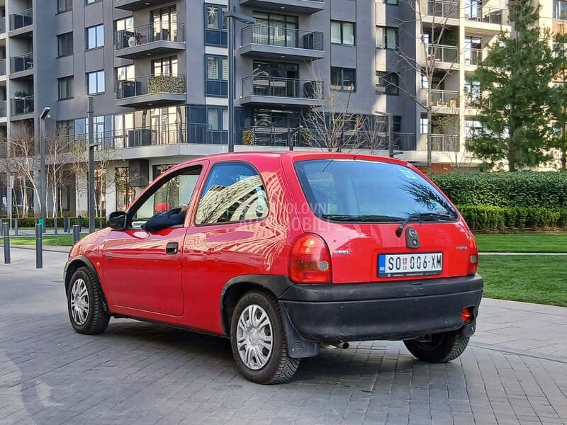 Opel Corsa B 