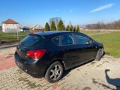 Opel Astra J 