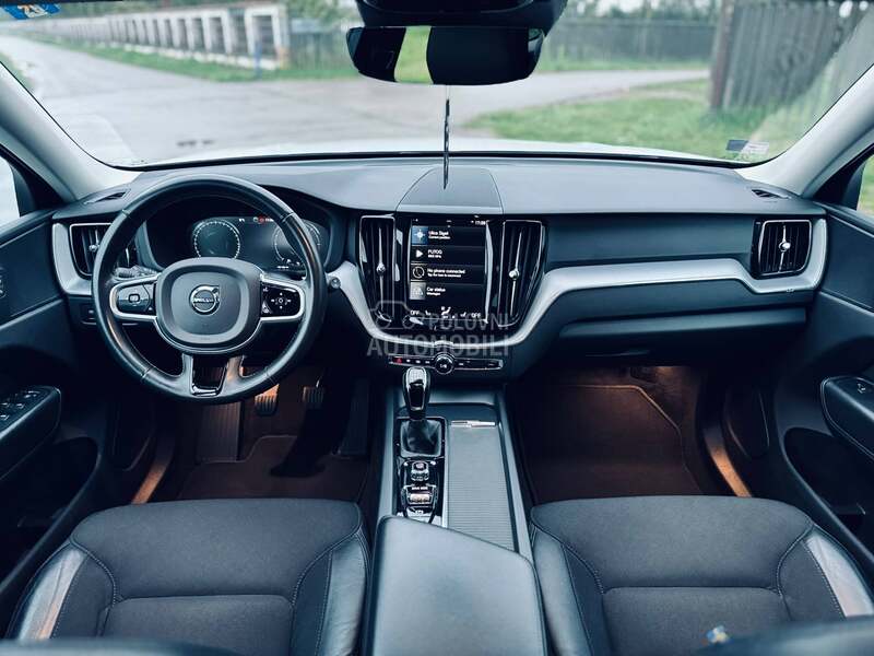 Volvo XC60 2.0 D3 AWD MOMENTUM