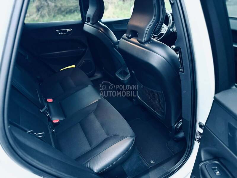 Volvo XC60 2.0 D3 AWD MOMENTUM