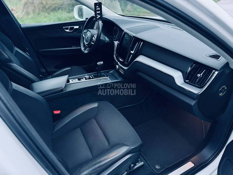 Volvo XC60 2.0 D3 AWD MOMENTUM