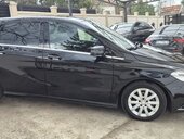 Mercedes Benz B 180 
