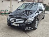 Mercedes Benz B 180 