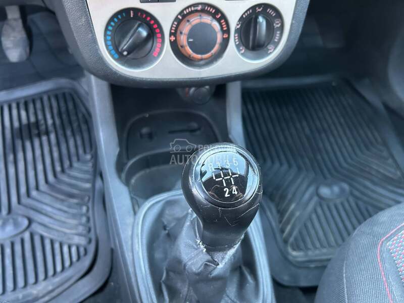 Opel Corsa D 1.3 CDTI