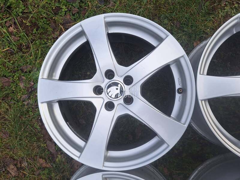 Aluminijumske felne  17" 5 x 100