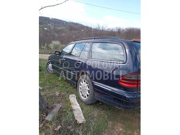Mercedes Benz E 220 