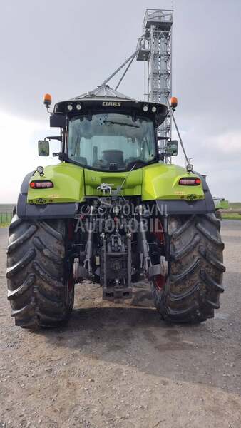 Claas axion 920