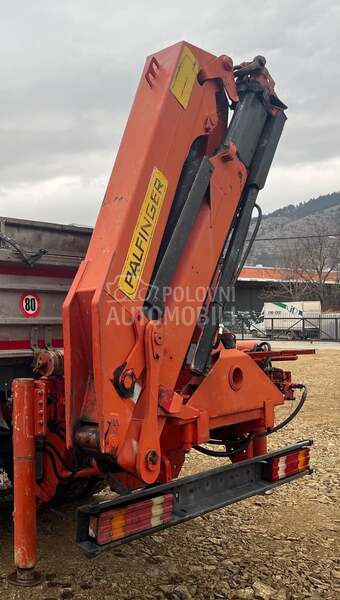 Palfinger PK 8200