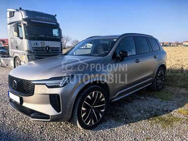 Volvo XC90 T8 ULTRA DARK