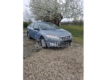 Ford Mondeo GHIA 2.0 Td