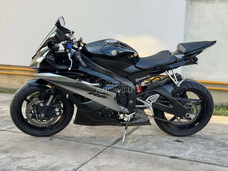Yamaha R6