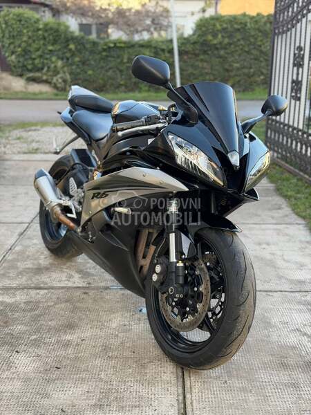 Yamaha R6