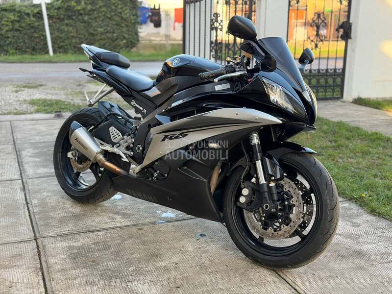 Yamaha R6
