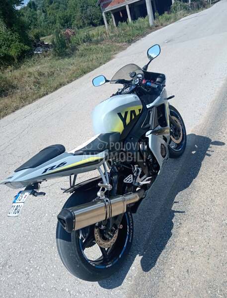 Yamaha R6