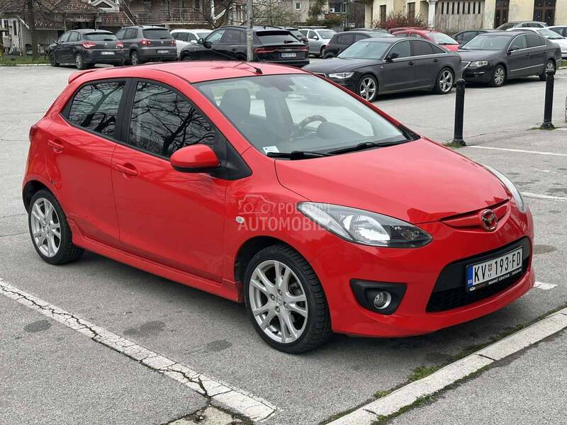 Mazda 2 