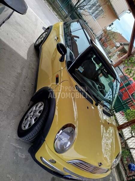 MINI Cooper 