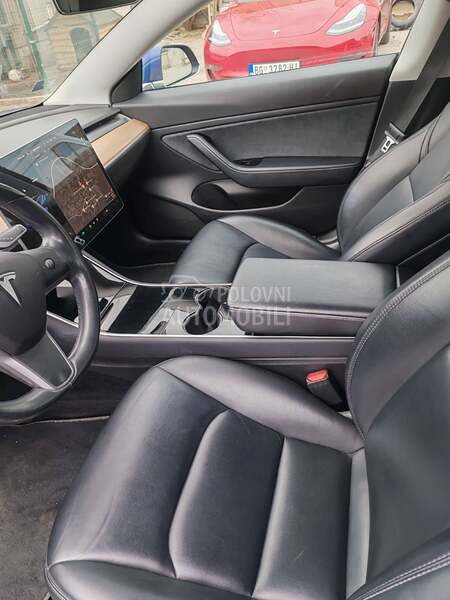 Tesla Model 3 Long Range DM