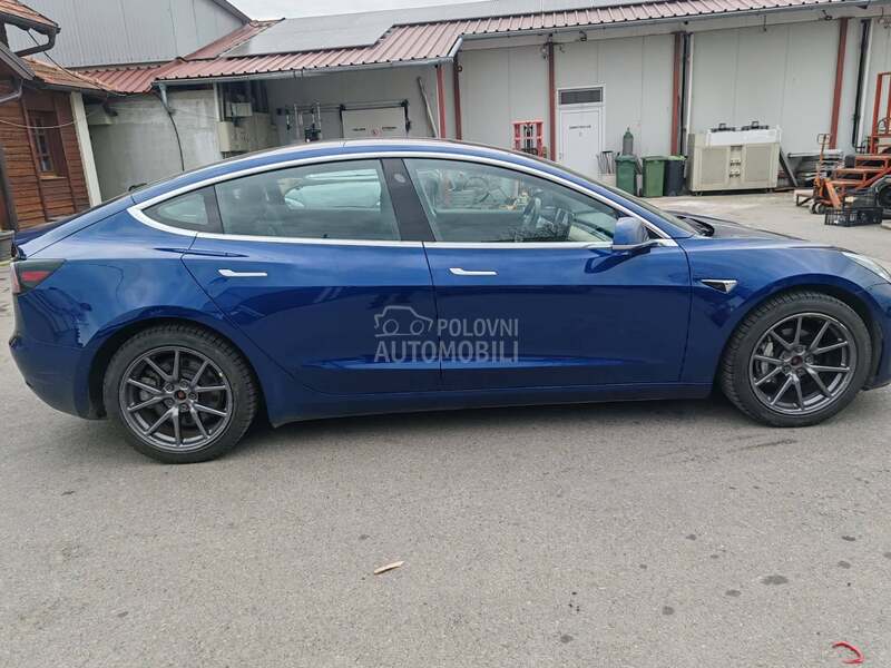 Tesla Model 3 Long Range DM