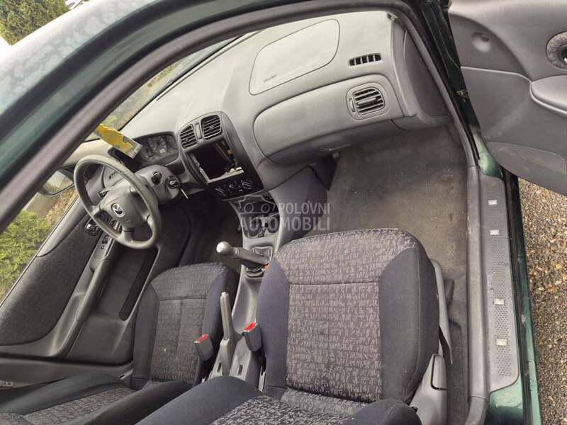 Mazda 323 2.0d