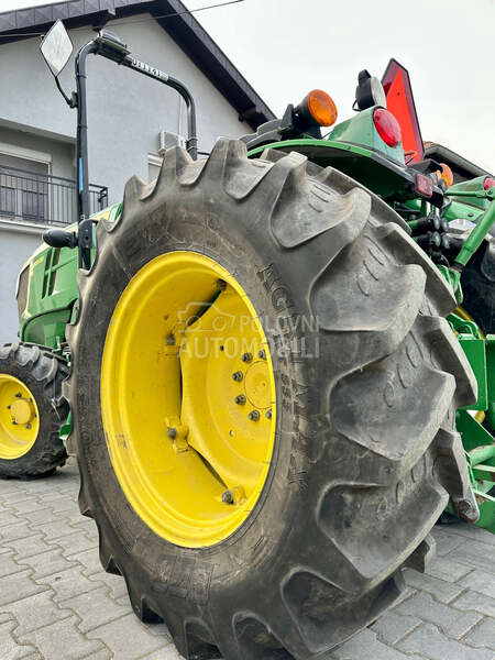 John Deere 5075