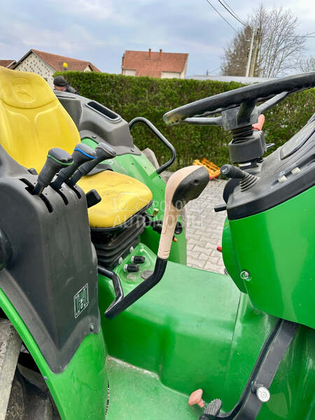 John Deere 5075