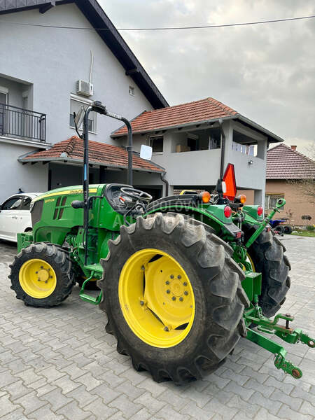 John Deere 5075