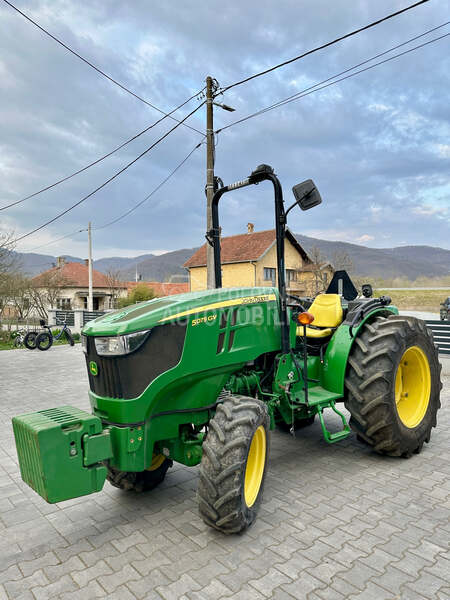 John Deere 5075