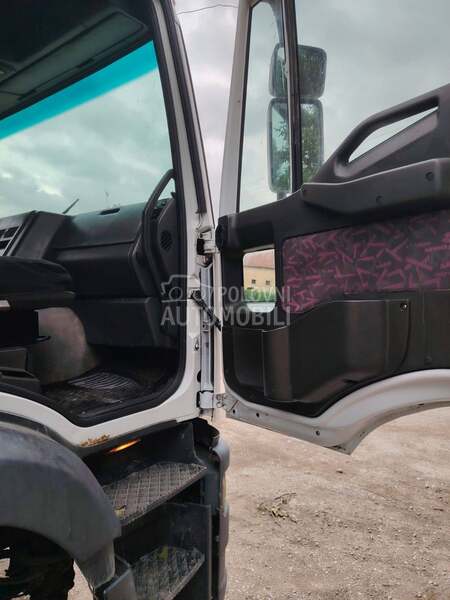 Iveco 190e27