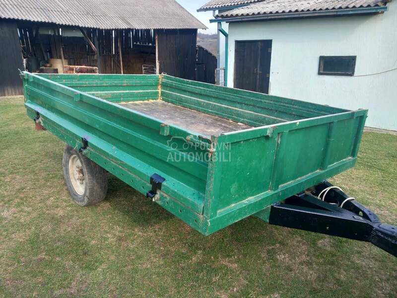 Prikolica jednoosovinka